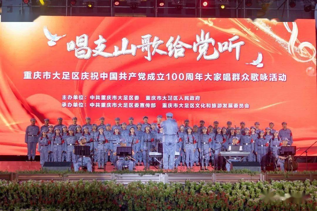局势突然大反转！特朗普狂打中国牌后，不到24小时，最大劲敌退选