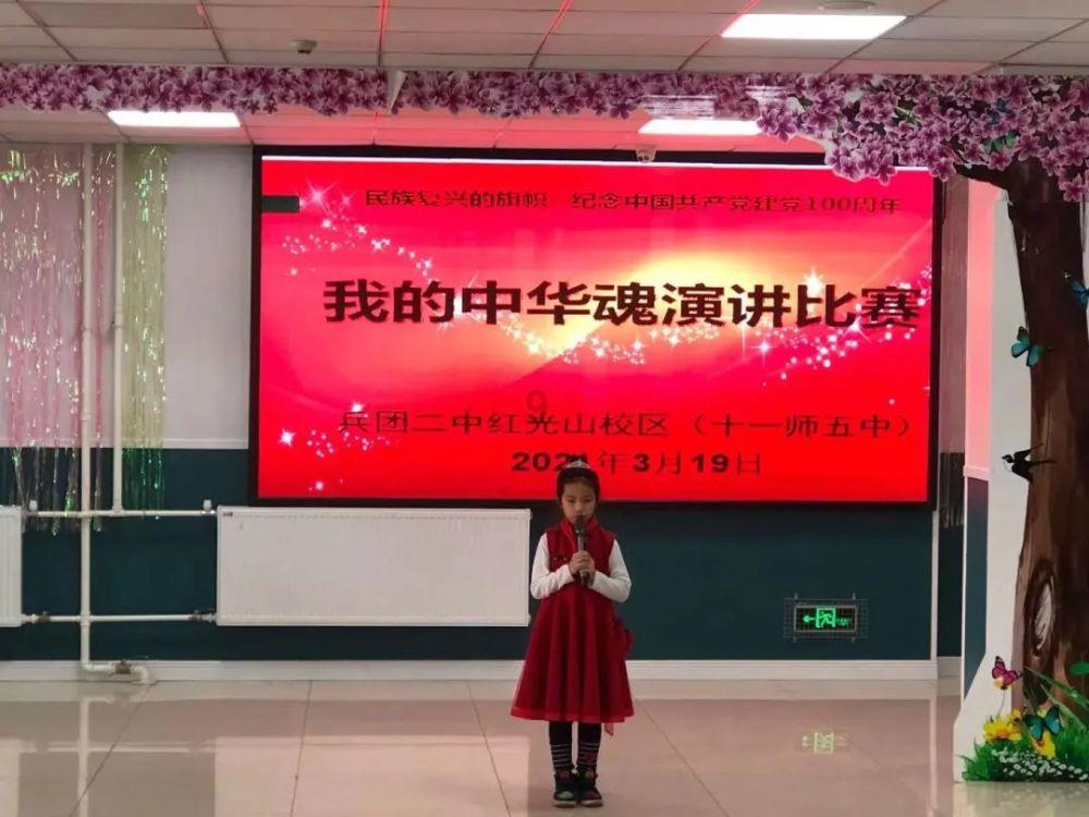 62年前,2个探险家到了马里亚纳海沟,在海底9千米听到敲门声