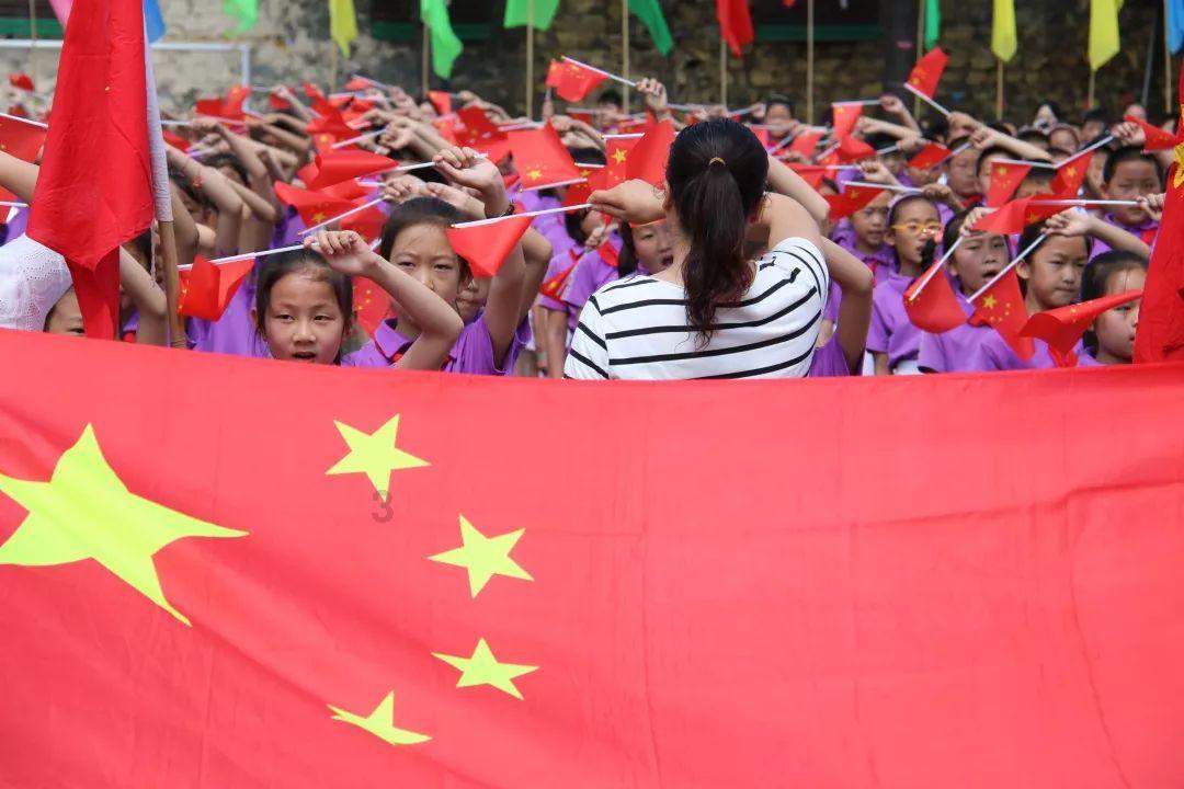 可爱小小警察