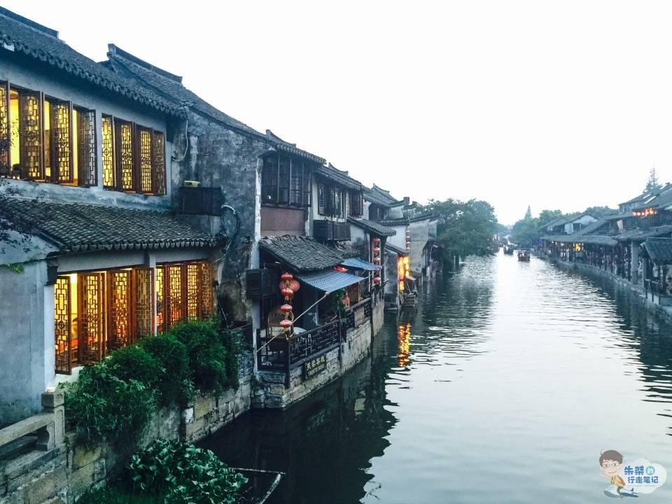 白色情人节：校园迷宫